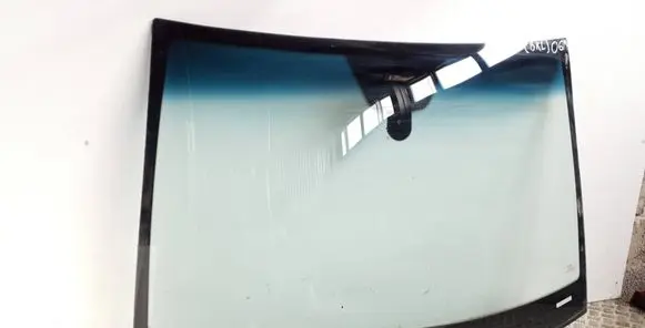 Mercedes-Benz B W245 Front windscreen/windshield window AS1