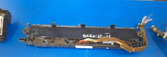 Renault Scenic II - Grand scenic II Speedometer (instrument cluster) P8200461294h
