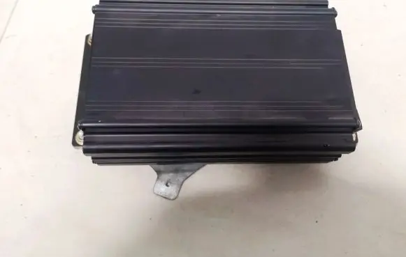 Audi TT Mk1 Sound amplifier 8n8035223