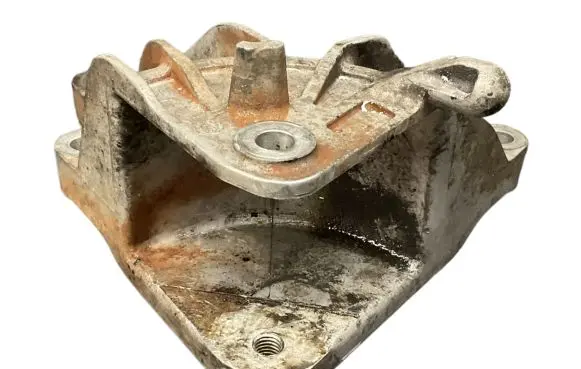 Gearbox mounting bracket