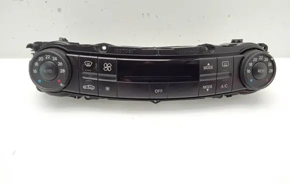 Mercedes-Benz E W211 Climate control unit 2118300790 00052806 10070817