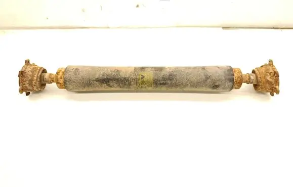 Mitsubishi Pajero Rear driveshaft/prop shaft 