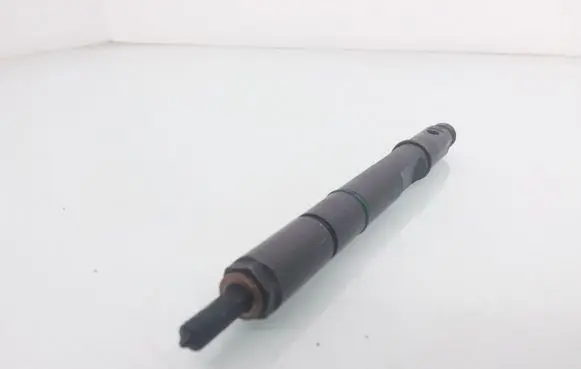 Audi A6 S6 C5 4B Fuel injector 059130201E 0432133836