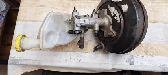 Citroen C3 Brake booster 32067093