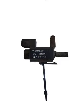 BMW 1 F20 F21 Turbo solenoid valve 70231800 7810831