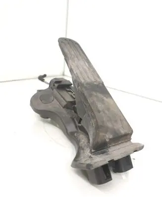 Volkswagen Golf VI Accelerator throttle pedal 1K1721503BA