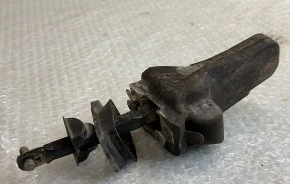BMW 5 E39 Rear door check strap stopper 51228193448 512281934481 8193448