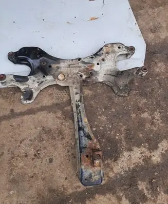 Toyota Avensis T250 Front subframe
