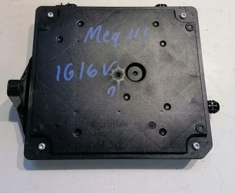 Renault Megane III Gateway control module 284B1042R