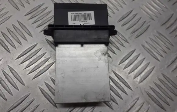 Renault Scenic II - Grand scenic II Heater blower fan relay T1000948E