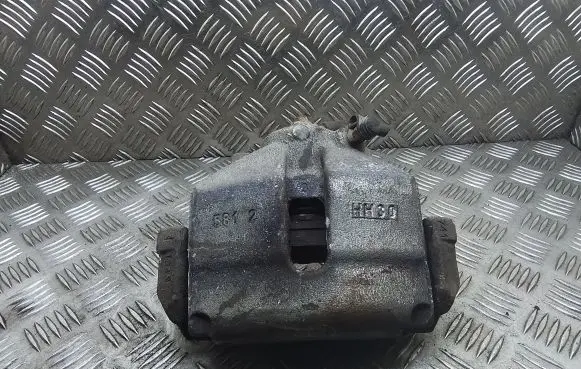 Volkswagen PASSAT B6 Front brake caliper