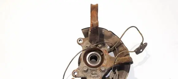 Toyota RAV 4 (XA30) Front wheel hub