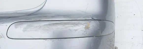 Rear bumper trim bar molding