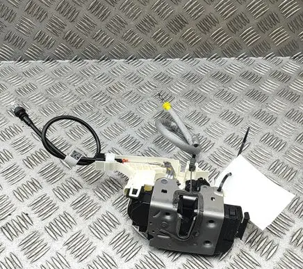 Mercedes-Benz Sprinter W907 W910 Front door lock A9077200300