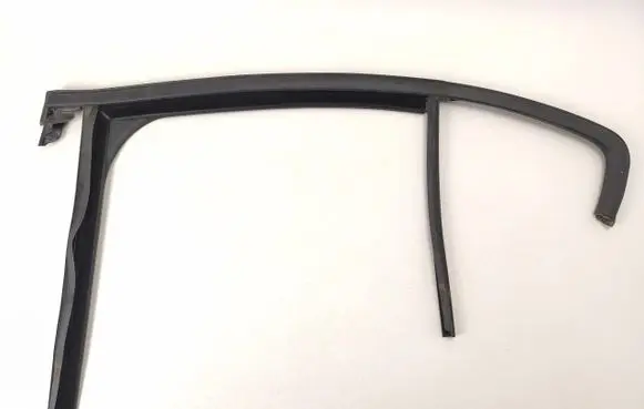 Alfa Romeo Giulia Rear door window/glass frame 260701HR1401