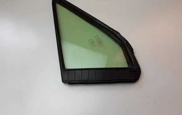 Subaru Forester SK Front door vent window glass four-door 61284SJ000