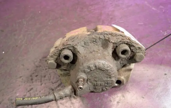Renault Megane II Front brake caliper