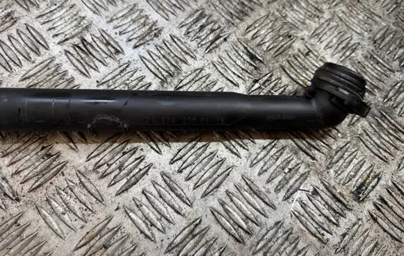 Mercedes-Benz E W213 Engine coolant pipe/hose A2742000115