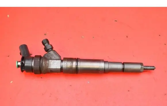 BMW X3 E83 Fuel injector 7794435