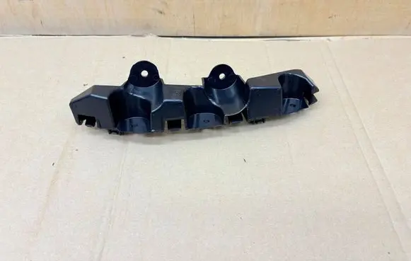 Dacia Duster II Front bumper mounting bracket 622221036R