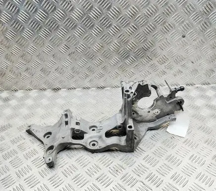 Volkswagen Golf VII Generator/alternator bracket 04L903143D