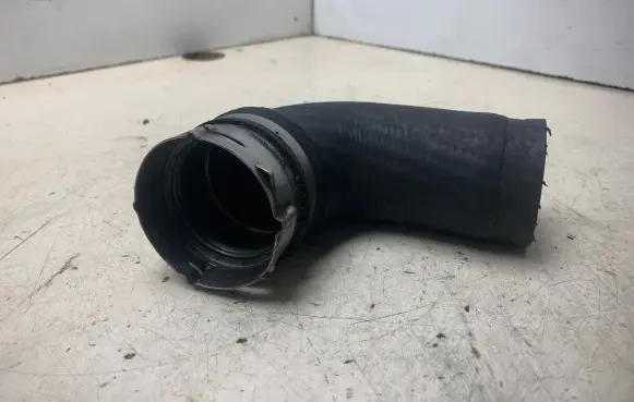 BMW 5 E60 E61 Intercooler hose/pipe 7790130 10305917 9322