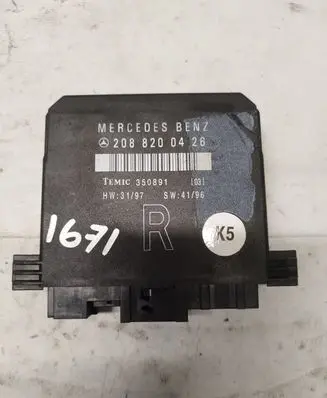 Mercedes-Benz CLK A208 C208 Door control unit/module 2088200426 A2088200426 350891