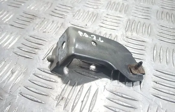 Headlight/headlamp mounting bracket