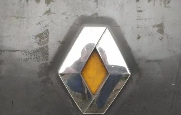 Renault Scenic III - Grand scenic III Manufacturer badge logo/emblem 