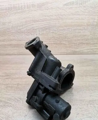 Volkswagen PASSAT B6 EGR valve 03G129637A