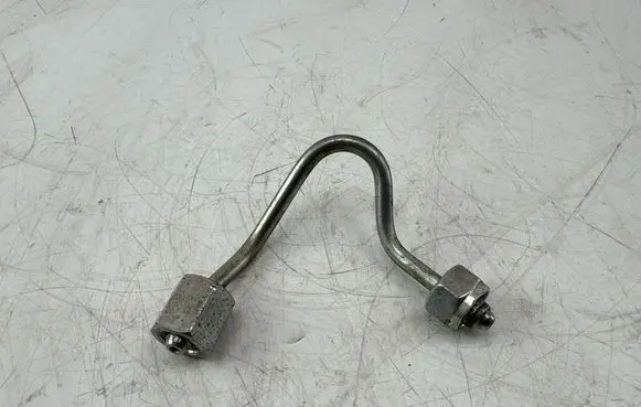 BMW 5 F10 F11 Fuel injector supply line/pipe 