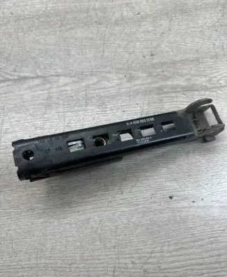 Mercedes-Benz Vito Viano W639 Seat belt height adjuster A6398600188 602830300A 566232014