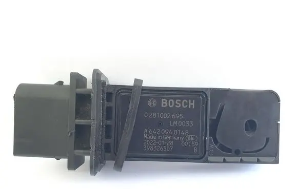 Mercedes-Benz E W211 Mass air flow meter A6420940148 0281002695