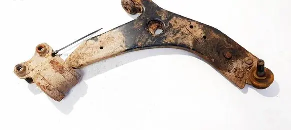 Ford Focus Front lower control arm/wishbone 