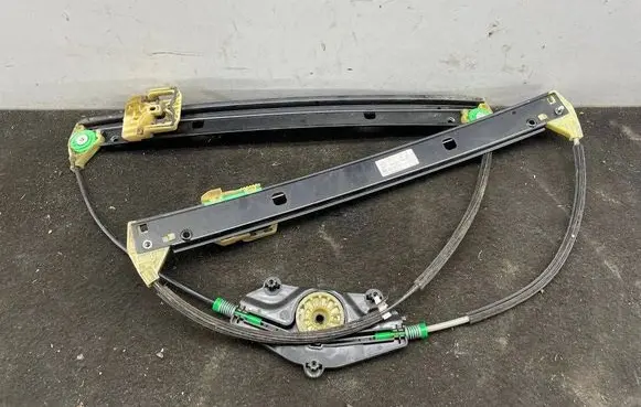 Audi A4 S4 B8 8K Front window lifting mechanism without motor 8K0837461 8K0837461C
