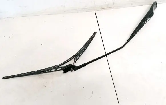 Volvo V50 Front wiper blade arm 30699998