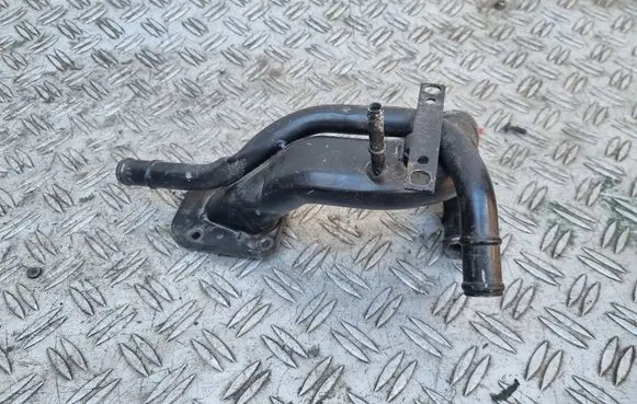 Audi A8 S8 D3 4E Engine coolant pipe/hose 07C121064L