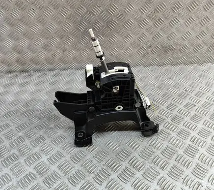 Mazda CX-30 Gear shifter/selector D41V46100A