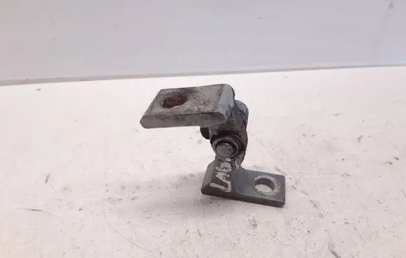 Audi A4 S4 B8 8K Front door upper hinge 8K0831401B