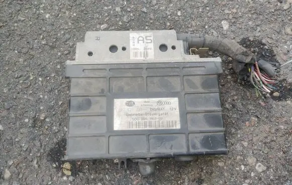 Volkswagen PASSAT B4 Gearbox control unit/module 5DG00696209 097927731