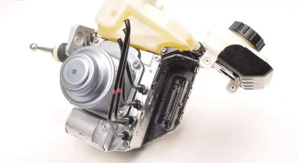 Volvo V60 ABS Pump 32384755