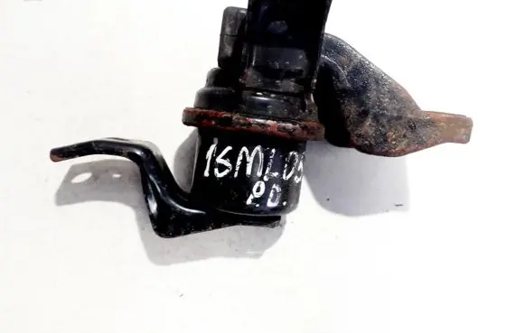 Mitsubishi Lancer Engine mount bracket rm0557