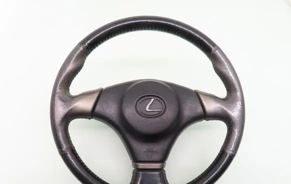 Lexus IS 200-300 Steering wheel