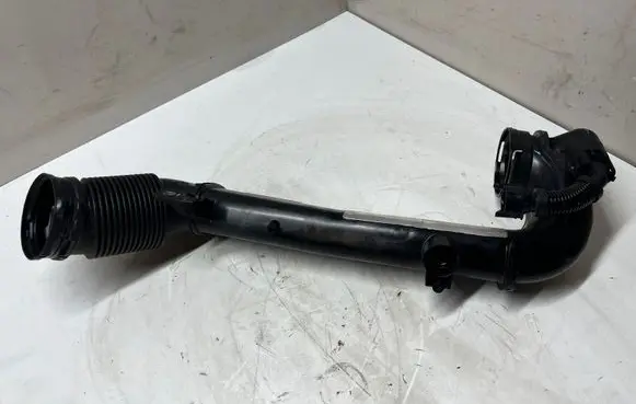 BMW X1 F48 F49 Intercooler hose/pipe 8511377
