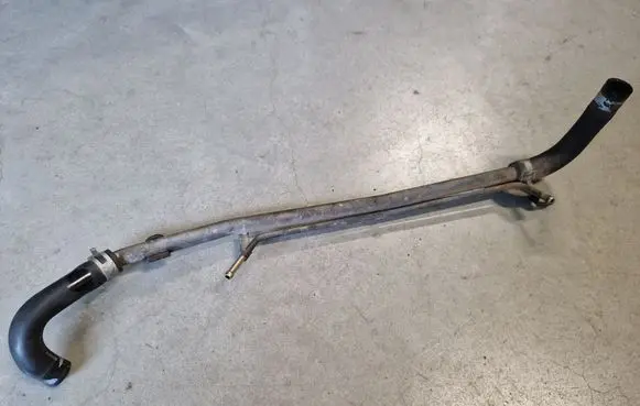 Nissan Patrol Y61 Engine coolant pipe/hose 11835VB300