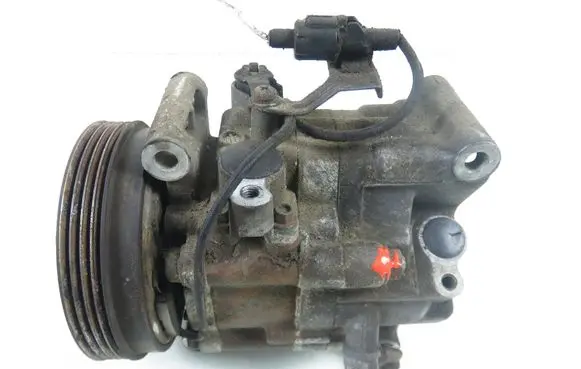 Suzuki Swift I Air conditioning (A/C) compressor (pump) 9520163JA1