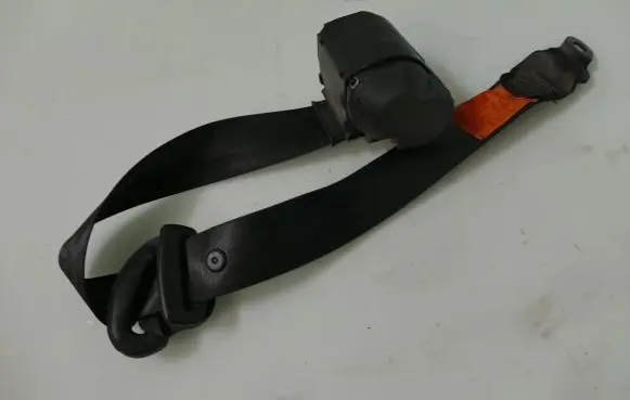 Volkswagen Polo III 6N 6N2 6NF Rear seatbelt 6N0857805