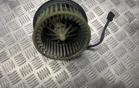 Audi 80 90 B3 Heater fan/blower 893819021 3137020009