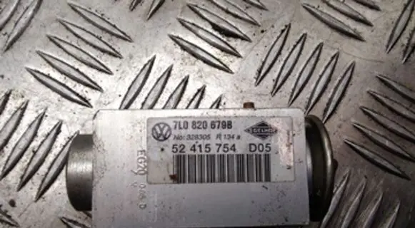 Air conditioning (A/C) expansion valve