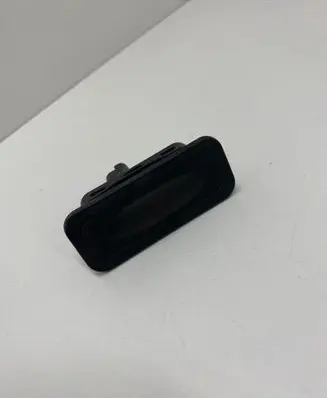 Tailgate opening switch